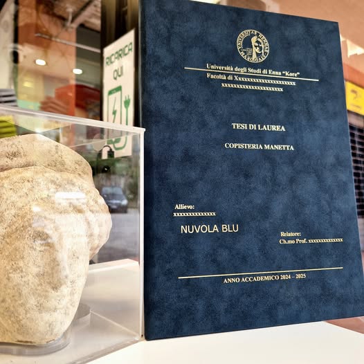 Tesi rilegata in velluto e similpelle nuvola blu